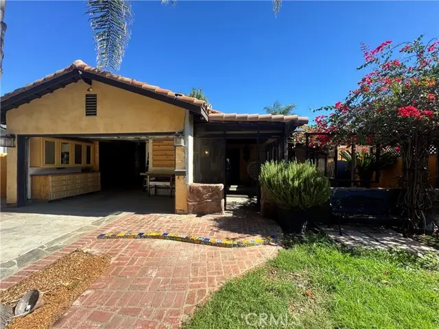 7326 Vanalden, Reseda, CA 91335 - Image #2