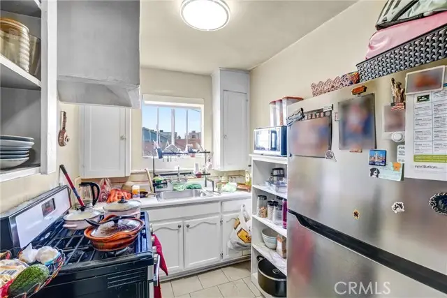 1661 Arlington Avenue, Los Angeles, CA 90019 - Image #1