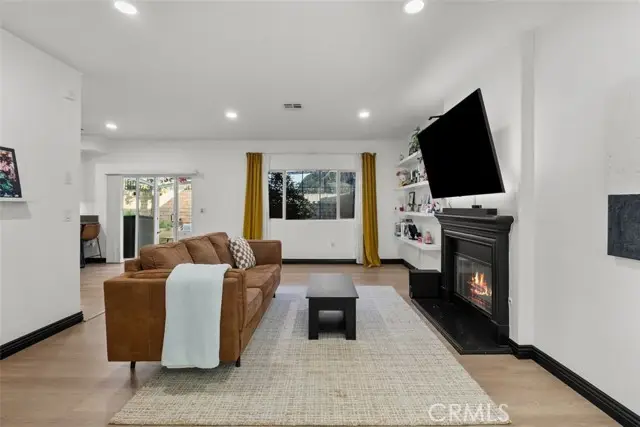 13372 Hyland, Sylmar, CA 91342 - Image #3