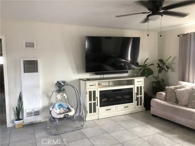 16134 Colina, Victorville, CA 92395 - Image #3