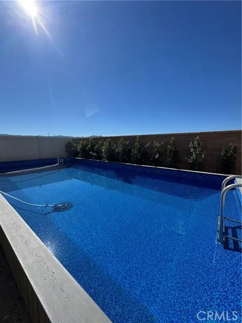 19553 Hanging Rock Road, Lake Elsinore, CA 92532