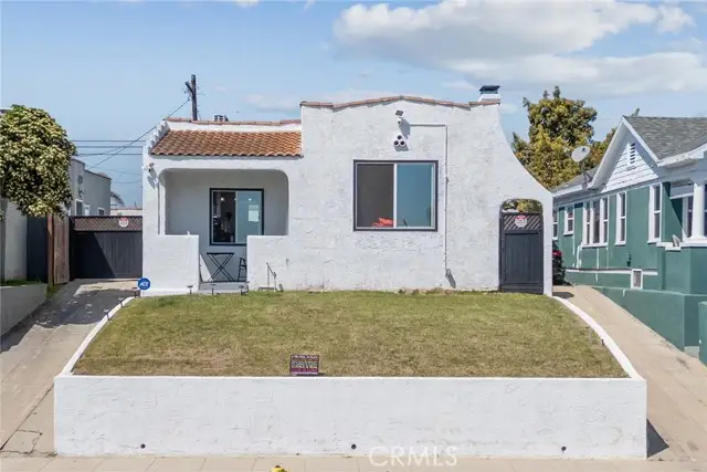 7037 Cimarron Street, Los Angeles, CA 90047 - Image #1