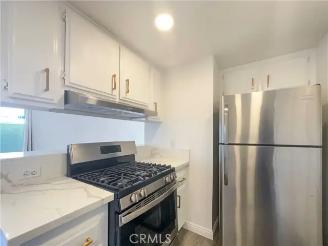 14735 Victory, Van Nuys, CA 91411 - Image #3