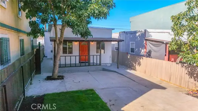 10515 S Main, Los Angeles, CA 90003 - Image #2