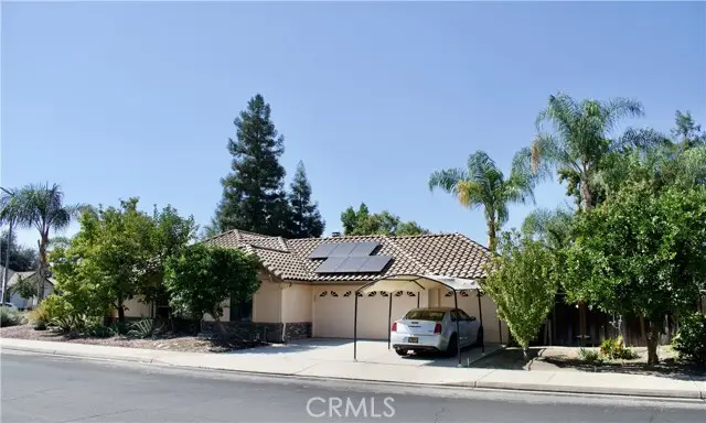 751 Cromwell Avenue, Clovis, CA 93611 - Image #3