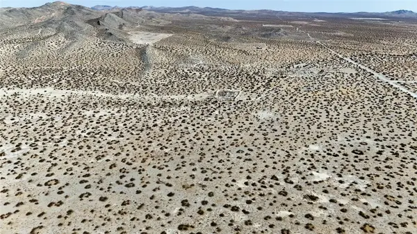 18 Skyranch Road, Adelanto, CA 92301