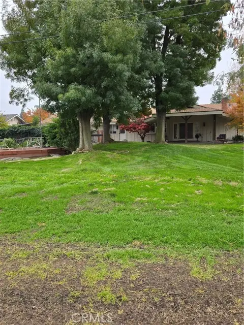 5867 E Club View, Fresno, CA 93727 - Image #2
