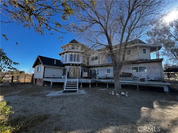 33048 223rd Street, Llano, CA 93544