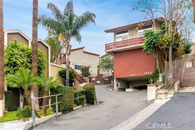 1523 E Windsor Road #209A, Glendale, CA 91205 - Image #2