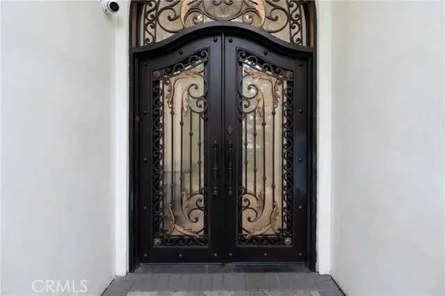 15148 Domino Street, Sherman Oaks, CA 91411 - Image #2