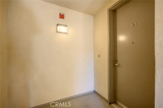 217 S Marengo #304, Pasadena, CA 91101 - Image #3