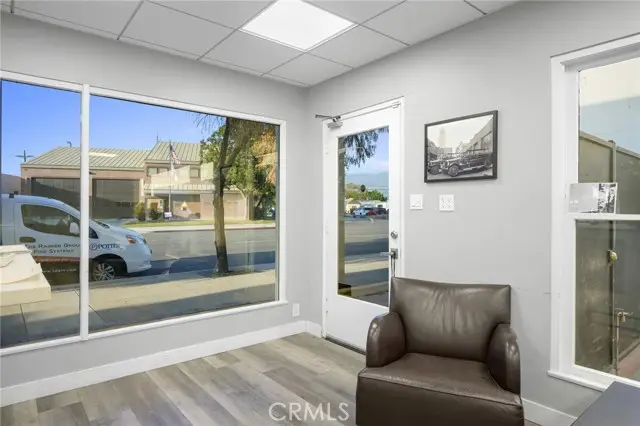 2304 W Burbank Boulevard, Burbank, CA 91506 - Image #3