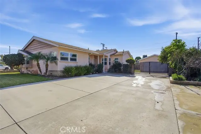 128 W Ghent Street, Glendora, CA 91740 - Image #2