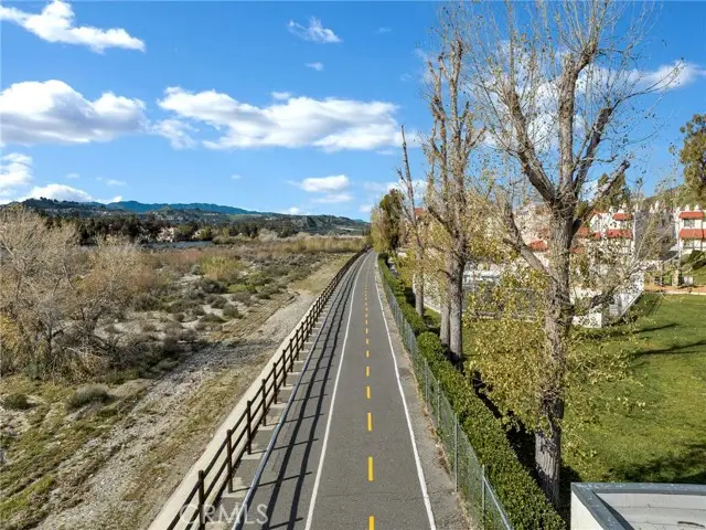 17951 River Circle #3, Canyon Country, CA 91387 - Image #2