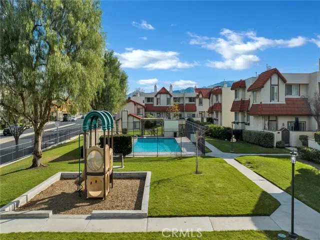 17951 River Circle #3, Canyon Country, CA 91387 - Image #3
