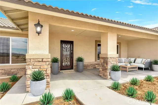 14875 Pela Road, Apple Valley, CA 92307 - Image #2