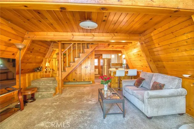 6253 Cardinal Road, Wrightwood, CA 92397 - Image #2