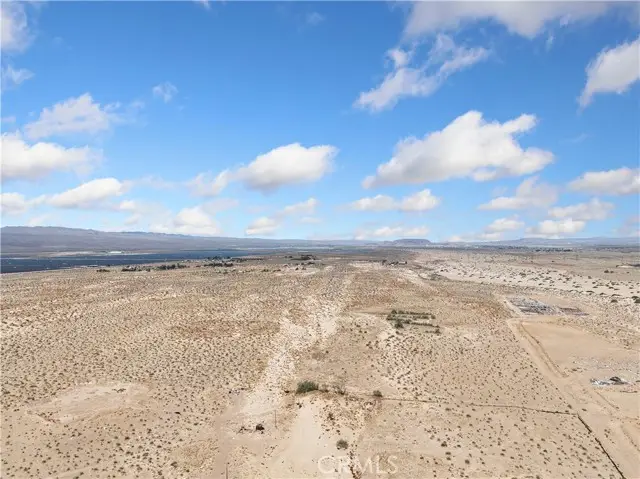 1 Bedford Dr, Newberry Springs, CA 92365 - Image #2