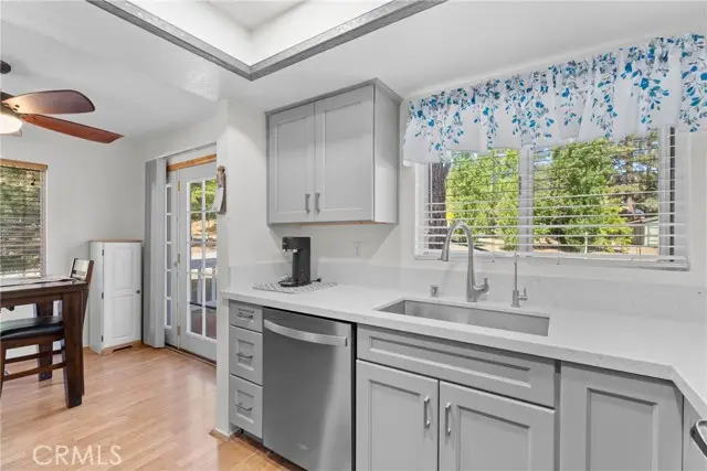 26707 Swallowhill Drive, Wrightwood, CA 92397 - Image #3