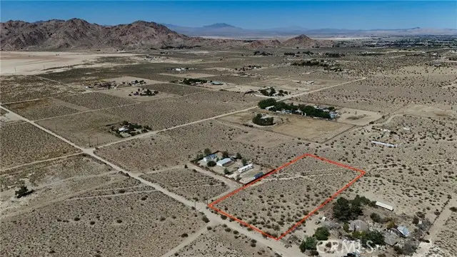 754 Ivanhoe Road, Lucerne Valley, CA 92356 - Image #2