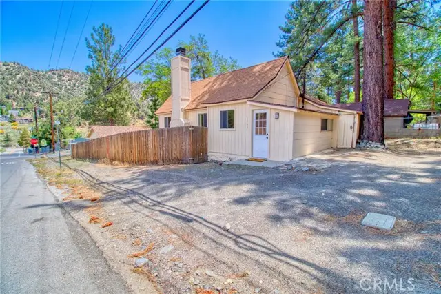 1131 Apple Avenue, Wrightwood, CA 92397 - Image #3