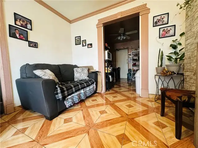 315 W 63rd Place, Los Angeles, CA 90003 - Image #3