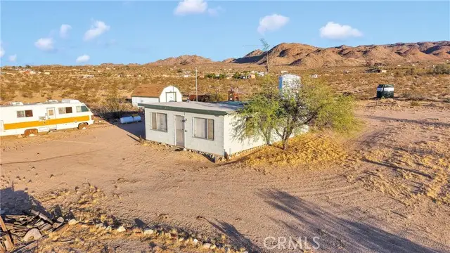 5457 Larrea Road, Landers, CA 92285 - Image #2
