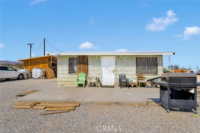 5924 Old Woman Springs Road, Landers, CA 92285 - Image #3