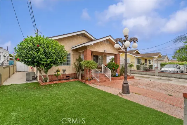 1112 Island Avenue, Wilmington, CA 90744 - Image #2