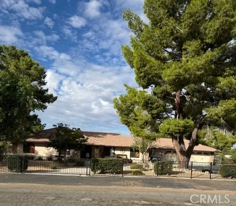 19385 Oneida, Apple Valley, CA 92307