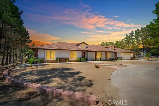 15908 Acoma Road, Apple Valley, CA 92307 - Image #1