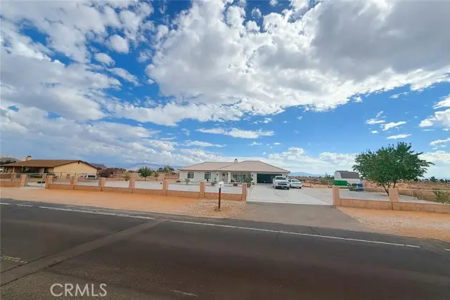 21961 Thunderbird, Apple Valley, CA 92307 - Image #2