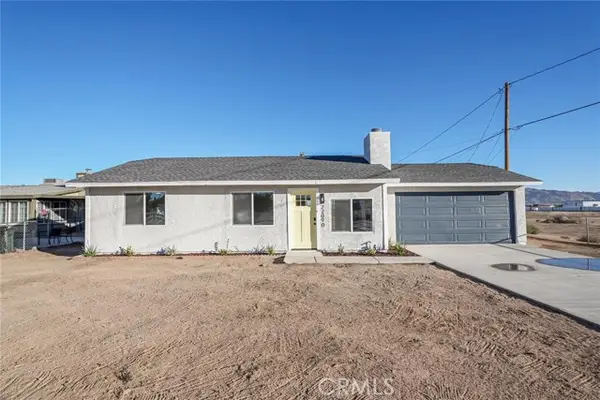 22090 Cherokee Avenue, Apple Valley, CA 92307