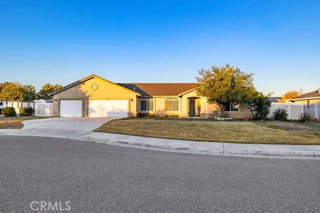 6834 Phoenix Court, Hesperia, CA 92345 - Image #1