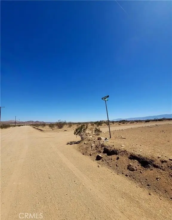 800 Chrysolite Street, Lucerne Valley, CA 92356 - Image #3