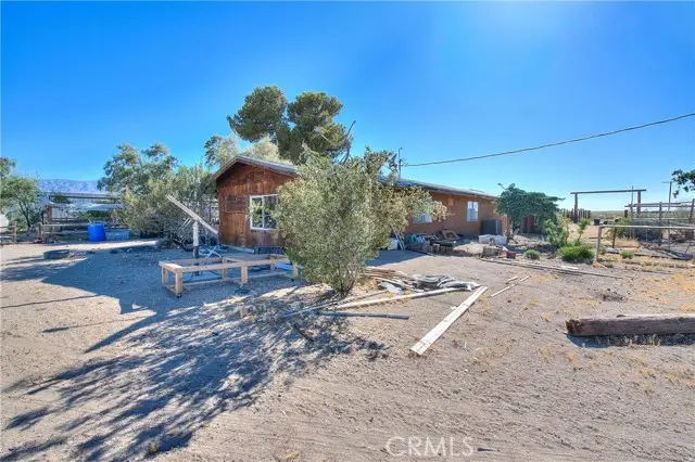 45757 Paddington Road, Lucerne Valley, CA 92356 - Image #2