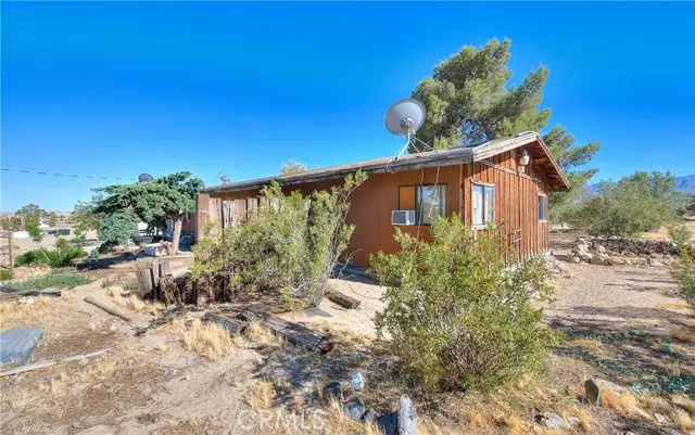 45757 Paddington Road, Lucerne Valley, CA 92356 - Image #3
