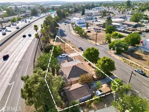 207 E 5th Street, Beaumont, CA 92223