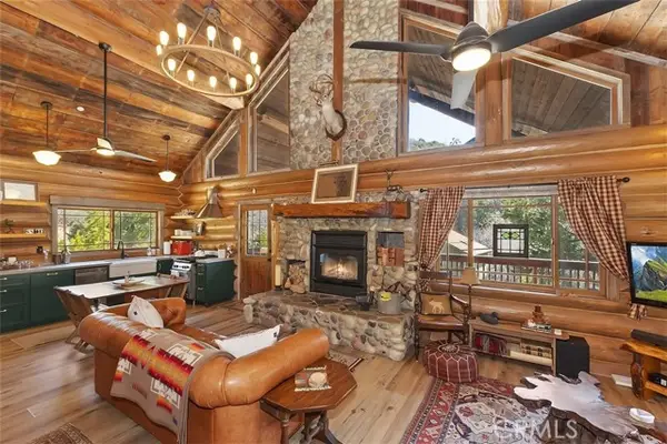 29632 Hook Creek Road, Cedar Glen, CA 92321