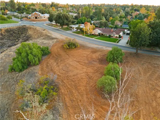 225 N Sunset Drive, Redlands, CA 92373 - Image #3