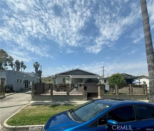 5311 S Van Ness Avenue, Los Angeles, CA 90062 - Image #2