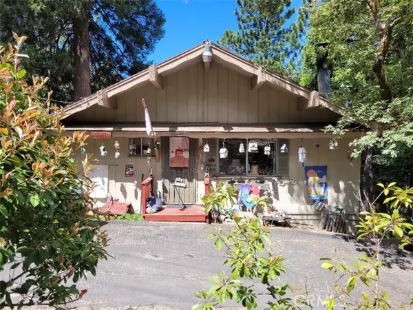 22726 Ponderosa Drive, Crestline, CA 92325