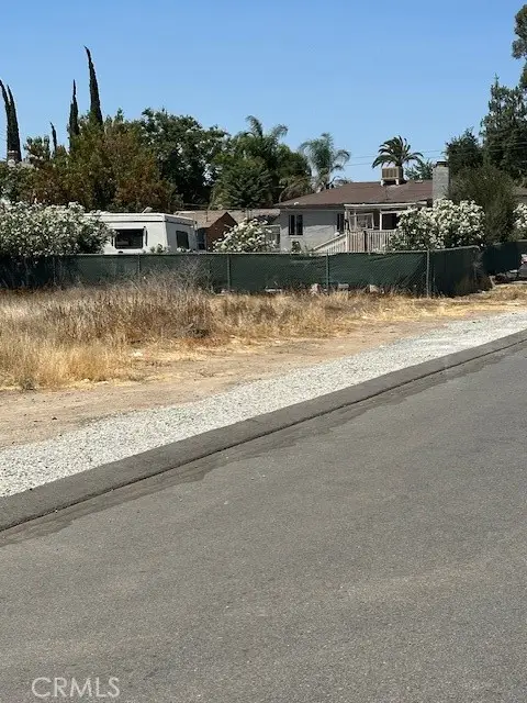 305 Line Street, Lake Elsinore, CA 92530 - Image #3