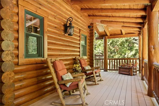 27492 Cedarwood Court, Lake Arrowhead, CA 92352 - Image #2