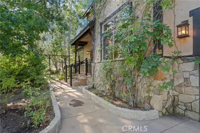 1034 Teakwood Drive, Lake Arrowhead, CA 92352 - Image #3