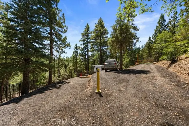 1275 Fawnskin Drive, Fawnskin, CA 92333 - Image #2