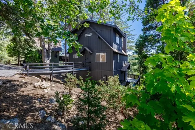 164 Birchwood Drive, Lake Arrowhead, CA 92352 - Image #2