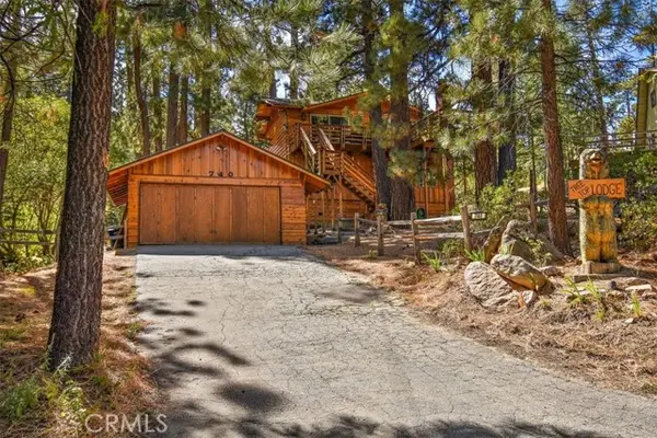 740 Cove Drive, Big Bear Lake, CA 92315