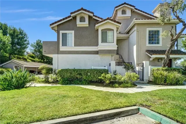 8025 E Sandstone Drive, Anaheim, CA 92808 - Image #3