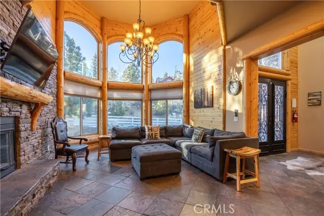 325 Stoney Creek Road, Big Bear Lake, CA 92315 - Image #2